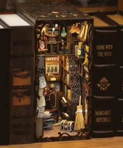Book Nook - Magic Pharmacist
