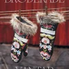 Broderade vantar : folklig tradition och nutida hantverk