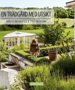 En trädgård med utsikt