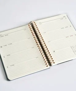 Kalender 2026 A5 Vecka/Uppslag Clay