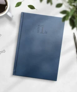 Kalender 2026 1-årsdagbok blått konstläder