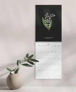 Väggkalender 2026 Illustrerad blomster
